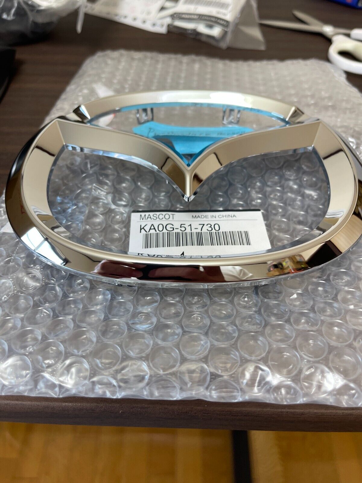 Genuine MAZDA OEM 16-19 CX-5 CX-9 CHROME FRONT GRILLE EMBLEM 2016 2017 2018 2019