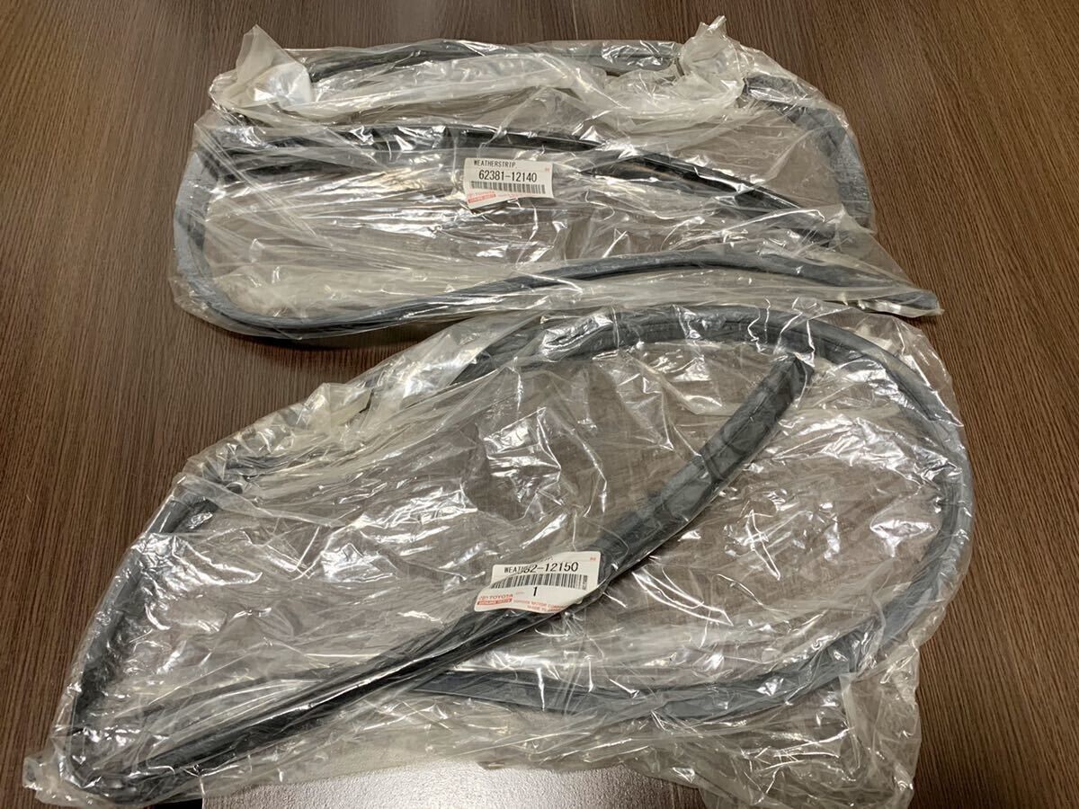 Genuine TOYOTA AE86 Corolla Front Roof Side Rail Weather strip Left Right Set