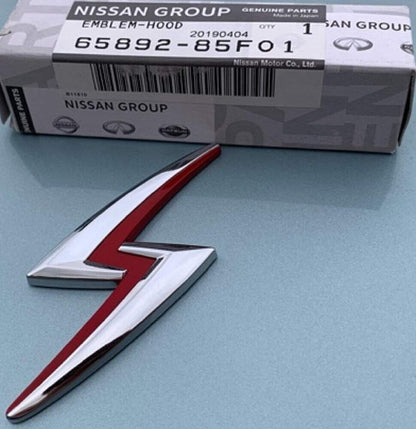 Genuine NISSAN OEM SILVIA S15 Front Hood Emblem Red Badge Parts 65892-85F01