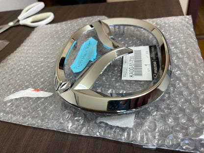 Genuine MAZDA OEM 16-19 CX-5 CX-9 CHROME FRONT GRILLE EMBLEM 2016 2017 2018 2019