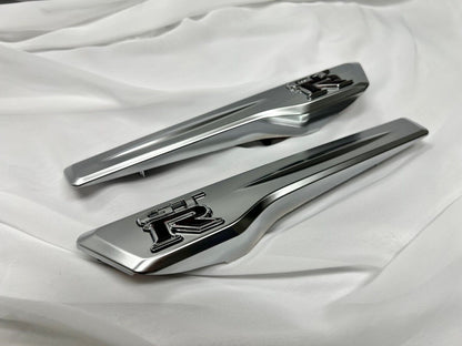 GENUINE NISSAN GTR R35 Front Fender Emblem R & L Set 63871-62B0A 63870-62B0A OEM